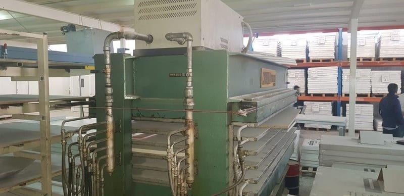 Prensa de platos calientes Cortázar de 5 huecos